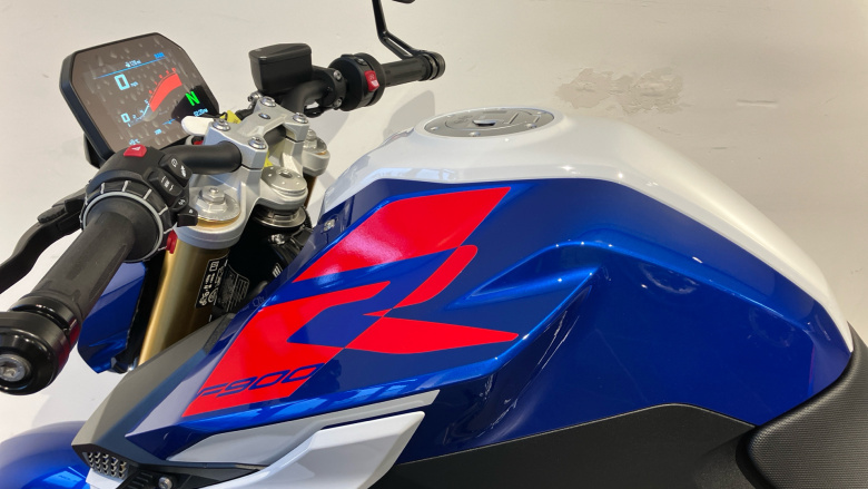 BMW F900 R (25MY)
